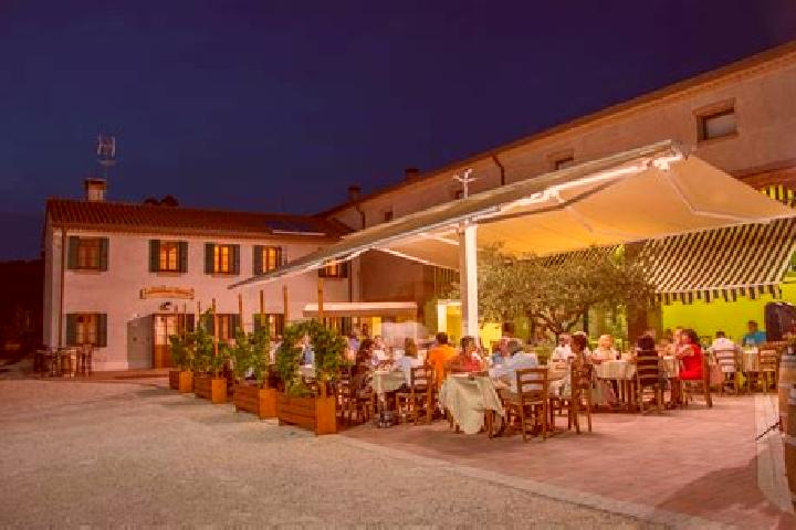 Zoe, 35 — Escort in Nogaredo di Prato, Italy