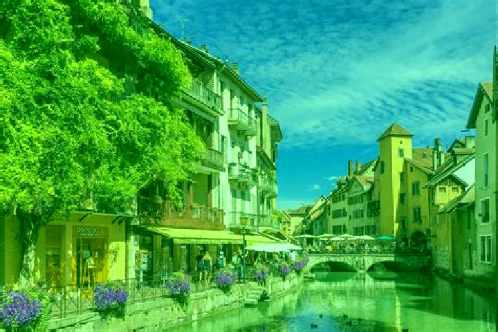 Zoe, 35 — Escort in Oeyreluy, France