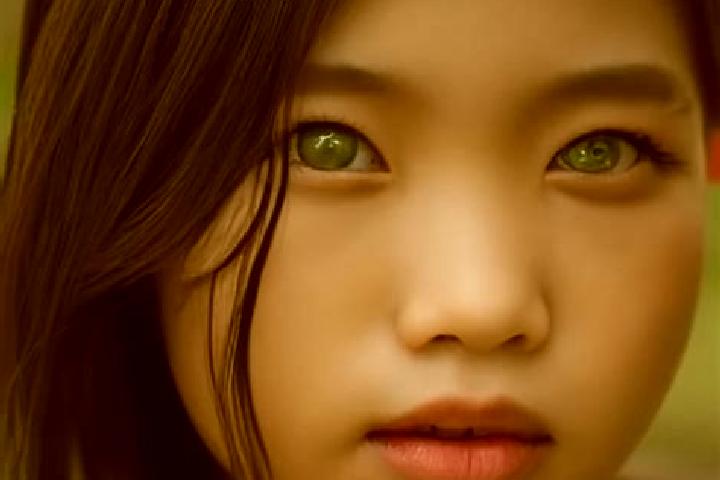 Zoe, 36, a black green-eyed asian companion based in Pallandri. Offering Tantra, Travel Companion, BDSM. Available for incall and outcall, overnight bookings...