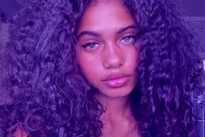 Zoe, 36, a chestnut blue-eyed ebony companion based in Auguste Raynaud. Offering Overnight, GFE, Duos. Available for incall and outcall, day and evening dates.