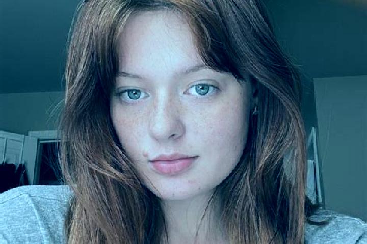 Zoe, 36, a chestnut blue-eyed mixed companion based in Cestepe. Offering Roleplay, Prostate Massage, A-Level. Available for incall and outcall, overnight boo...