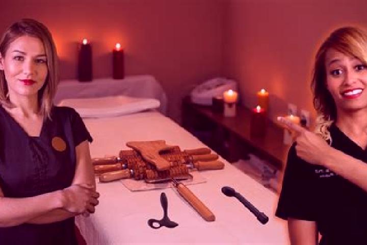 Zoe, 36, a dark blonde amber-eyed ebony companion based in Biltmore Forest. Offering BDSM, Erotic Massage, Girlfriend Experience, Prostate Massage. Available...