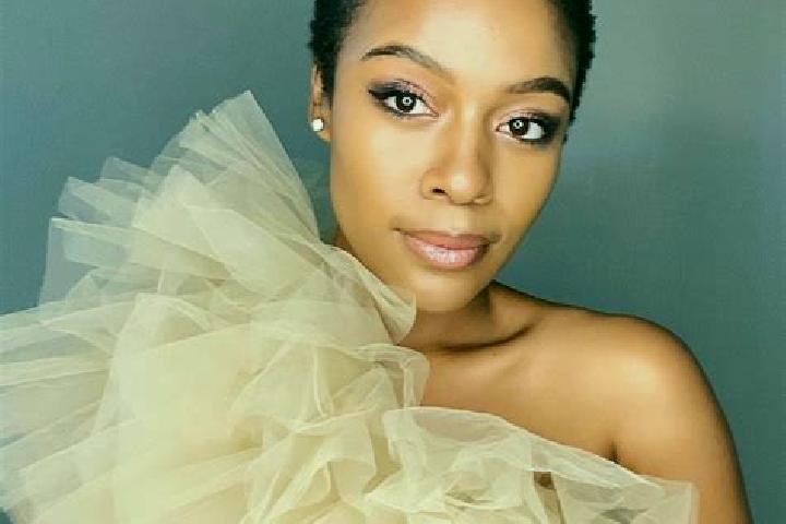 Zoe, 36 — Escort in Ndwedwe, South Africa