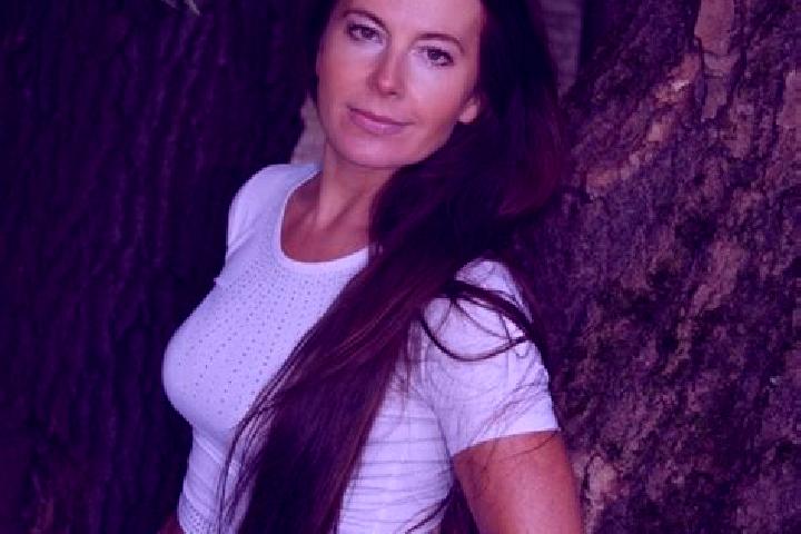 Zoe, 36 — Escort in Neftekamsk, Russia