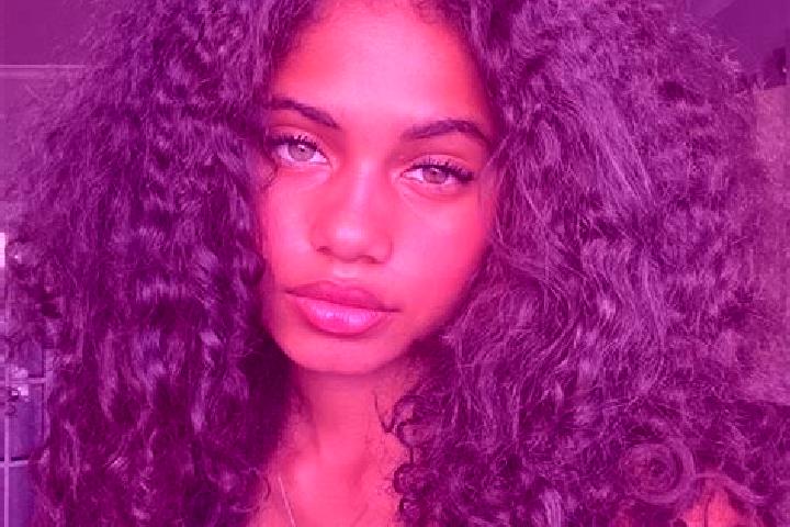 Zoe, 37, a black grey-eyed ebony companion based in Tongouolan. Offering Tantra, 69. Available for incall and outcall, day and evening dates.
