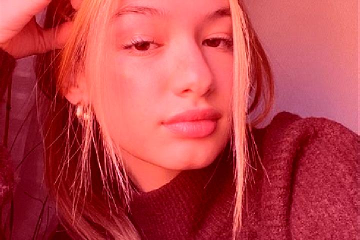 Zoe, 37, a blonde brown-eyed middle eastern companion based in Brumby. Offering CIM, Couples, 69, Deep French Kissing. Available for incall and outcall, day ...