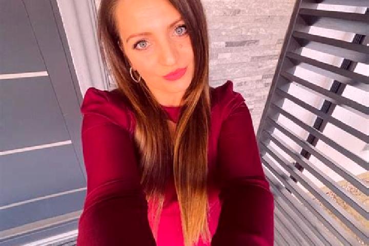 Zoe, 37 — Escort in Beclean, Romania