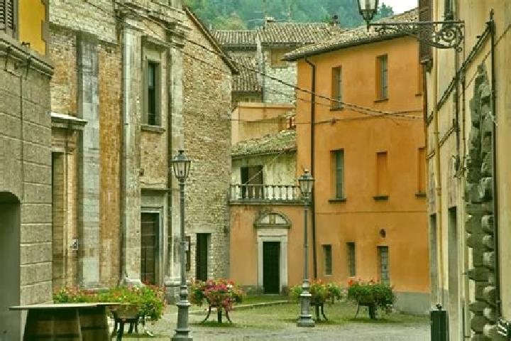 Zoe, 37 — Escort in Cantiano, Italy