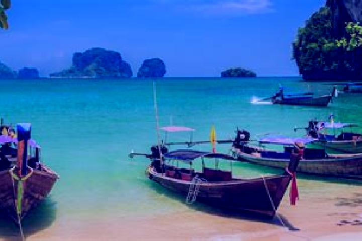 Zoe, 37 — Escort in Mae Mo, Thailand