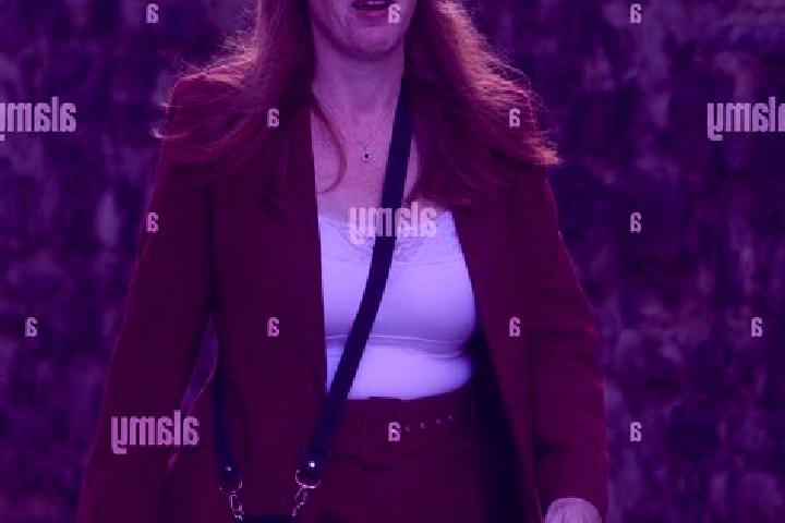 Zoe, 37 — Escort in Rayne, United Kingdom