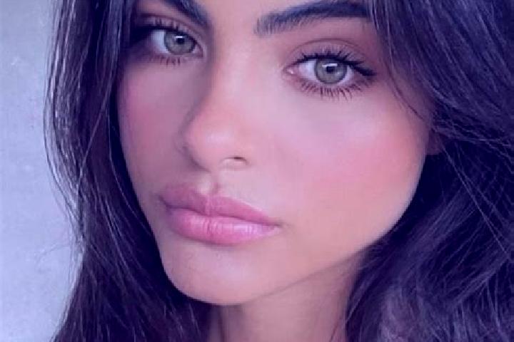 Zoe, 38, a brunette blue-eyed indian companion based in Dals Langed. Offering A-Level, Prostate Massage, Girlfriend Experience, Overnight. Available for inca...