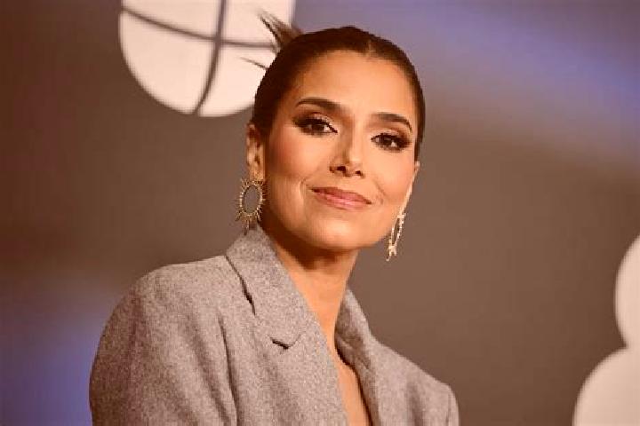 Zoe, 38, a brunette grey-eyed latina companion based in Dobriceni. Offering GFE, Travel Companion, Dinner Date, CIM, 69. Available for incall and outcall, ov...