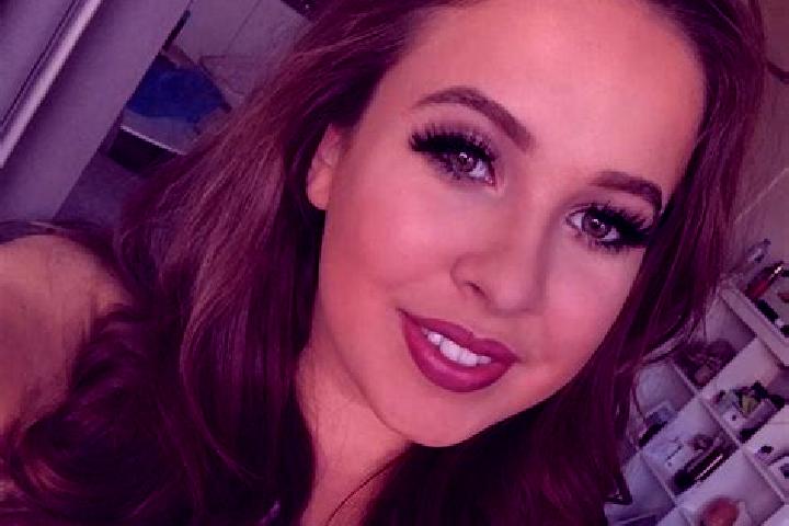 Zoe, 38, a dark blonde hazel-eyed caucasian companion based in Arzl im Pitztal. Offering Striptease, CIM, Fetish. Available for incall and outcall, day and e...