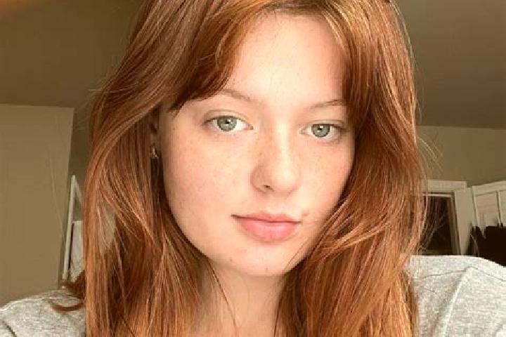Zoe, 38, a red grey-eyed mediterranean companion based in Zovenj. Offering Massage, Striptease, Travel Companion. Available for incall and outcall, day and e...