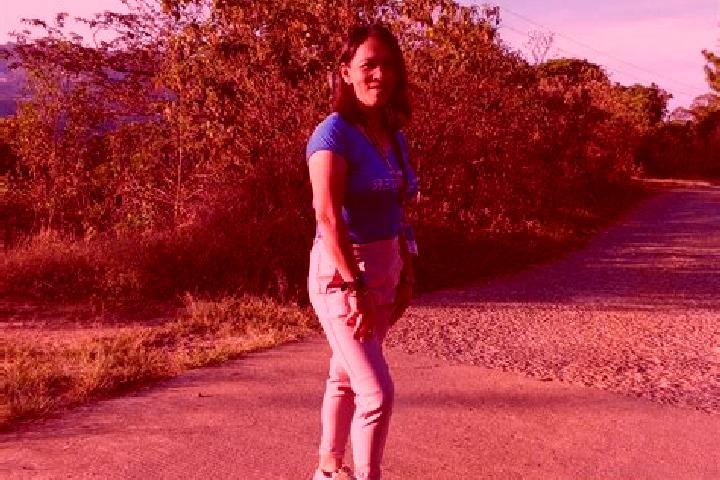 Zoe, 38 — Escort in Kaburon, Indonesia