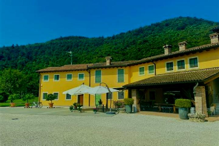 Zoe, 38 — Escort in Monte Olimpino, Italy