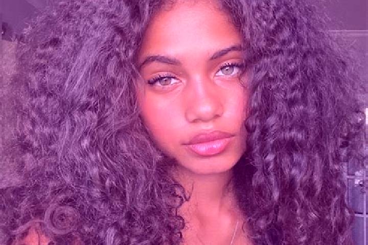 Zoe, 39, a black blue-eyed ebony companion based in Maple Heights-Lake Desire. Offering Tantra, Couples, Striptease. Available for incall and outcall, day an...