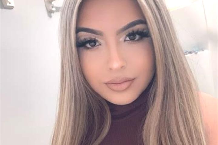 Zoe, 39, a blonde brown-eyed latina companion based in Desborough. Offering Domination, Duos, A-Level, Couples, Deep French Kissing. Available for incall and...