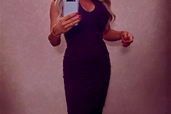 Zoe, 39, a blonde brown-eyed mixed companion based in Dyamonso. Offering Striptease, Overnight, Dinner Date, Domination. Available for incall and outcall, da...