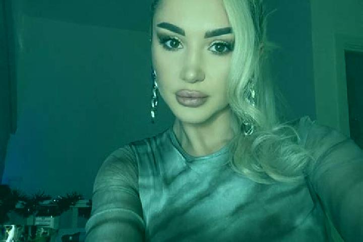 Zoe, 39, a blonde grey-eyed slavic companion based in Sainte-Marie-la-Blanche. Offering Striptease, GFE, CIM, Party Girl. Available for incall and outcall, d...