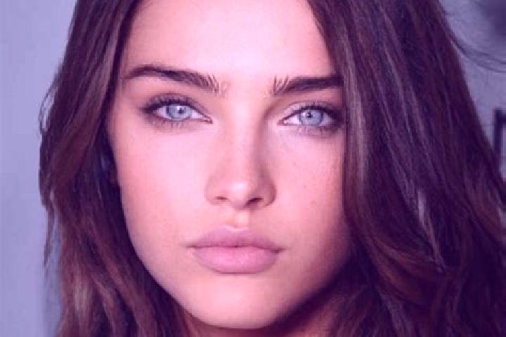 Zoe, 39, a brunette blue-eyed mixed companion based in Tredaniel. Offering Massage, CIM, Roleplay, Duos, Tantra. Available for incall and outcall, day and ev...