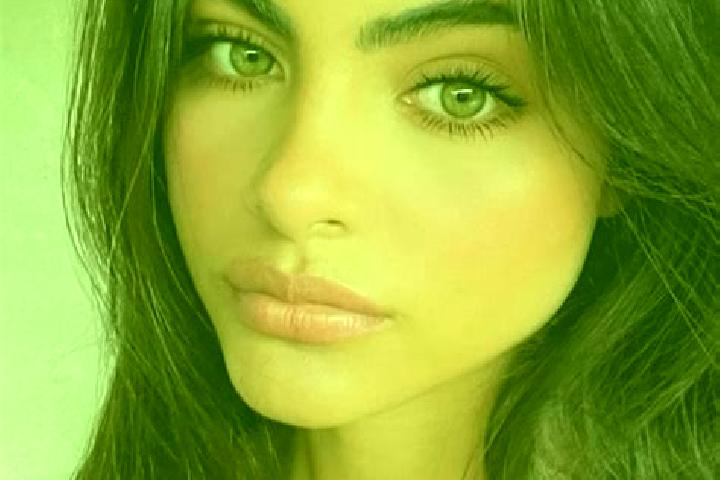 Zoe, 39, a brunette dark-eyed middle eastern companion based in Santa Lucia. Offering Massage, Tantra, Fetish, Duos, BDSM. Available for incall and outcall, ...