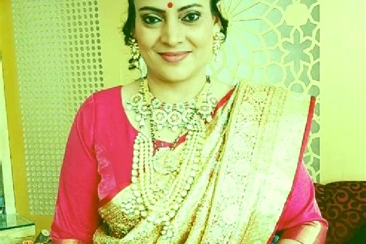 Zoe, 39 — Escort in Arya, India