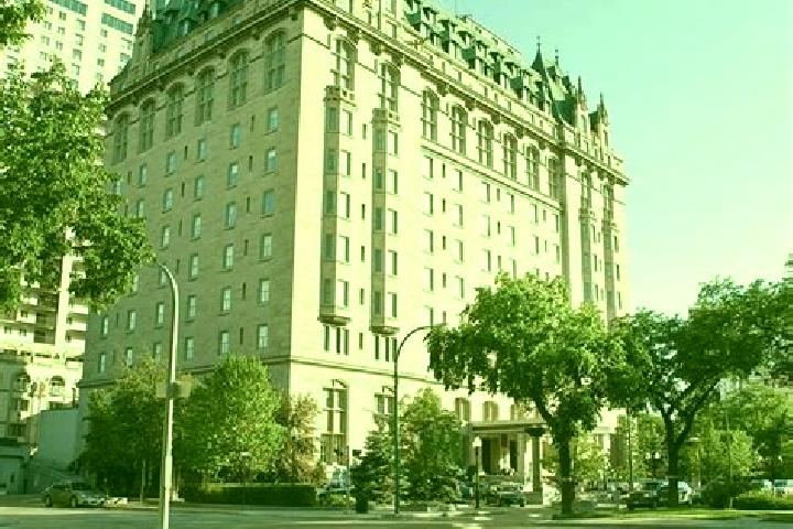 Zoe, 39 — Escort in Fort Garry South, Canada