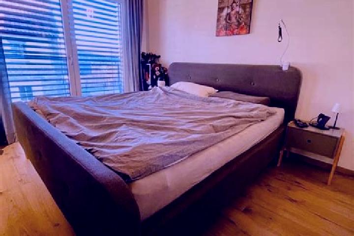 Zoe, 39 — Escort in Weigenheim, Germany