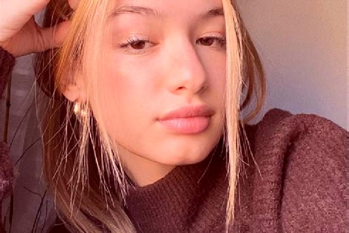 Zoey, 20, a blonde brown-eyed mixed companion based in Mintlaw. Offering Party Girl, Striptease, Overnight. Available for incall and outcall, day and evening...