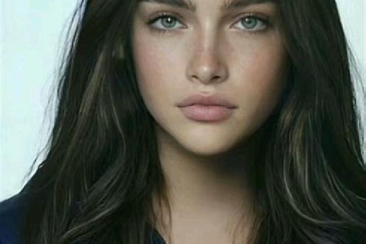 Zoey, 20, a brunette blue-eyed mixed companion based in Higashi. Offering Tantra, Deep French Kissing, OWO, Erotic Massage. Available for incall and outcall,...