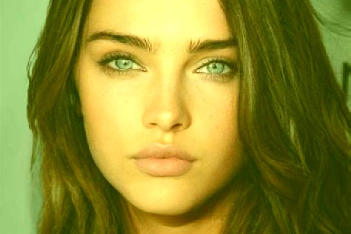 Zoey, 20, a brunette dark-eyed mixed companion based in El Masdour. Offering Girlfriend Experience, Tantra, GFE, Party Girl, Massage. Available for incall an...