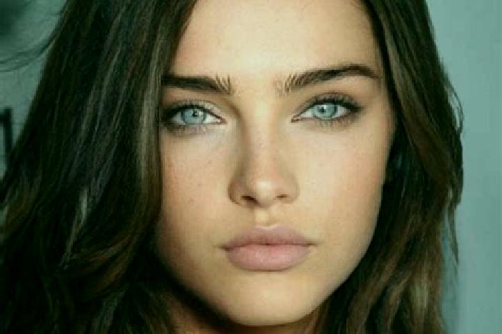 Zoey, 20, a brunette green-eyed mixed companion based in Gaton de Campos. Offering OWO, Girlfriend Experience, Striptease, Duos. Available for incall and out...