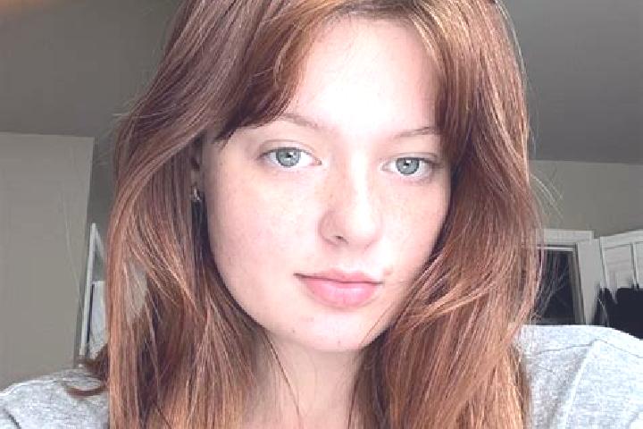 Zoey, 20, a red brown-eyed mixed companion based in Old Westbury. Offering Striptease, Massage, OWO. Available for incall and outcall, day and evening dates.