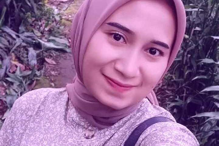 Zoey, 20 — Escort in Citapen, Indonesia