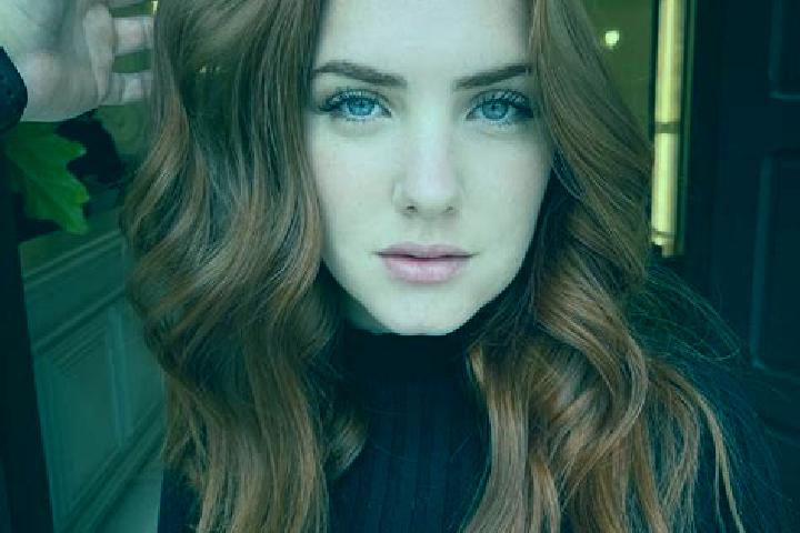 Zoey, 21, a auburn blue-eyed caribbean companion based in Landelies. Offering Massage, Erotic Massage, BDSM, Striptease. Available for incall and outcall, da...