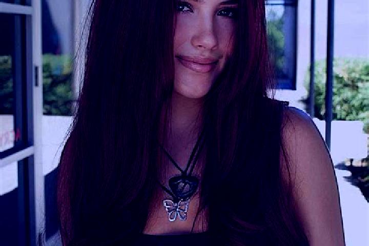 Zoey, 21, a auburn dark-eyed mediterranean companion based in Kristiine. Offering OWO, BDSM, Domination, Roleplay, Dinner Date. Available for incall and outc...