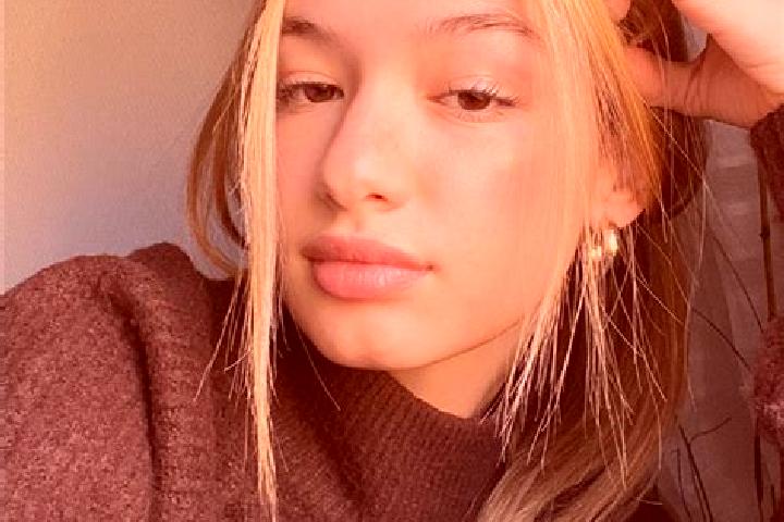 Zoey, 21, a blonde brown-eyed caucasian companion based in Old City. Offering OWO, Roleplay, Fetish, CIM. Available for incall and outcall, day and evening d...