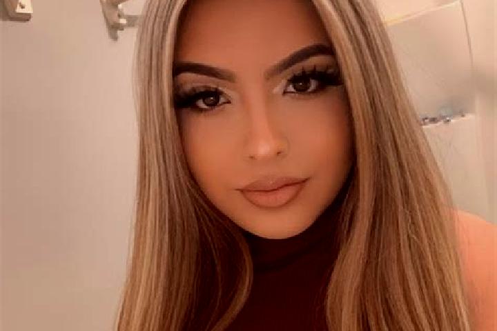 Zoey, 21, a blonde grey-eyed latina companion based in Goecbeyli. Offering Domination, Prostate Massage, Striptease, GFE. Available for incall and outcall, d...