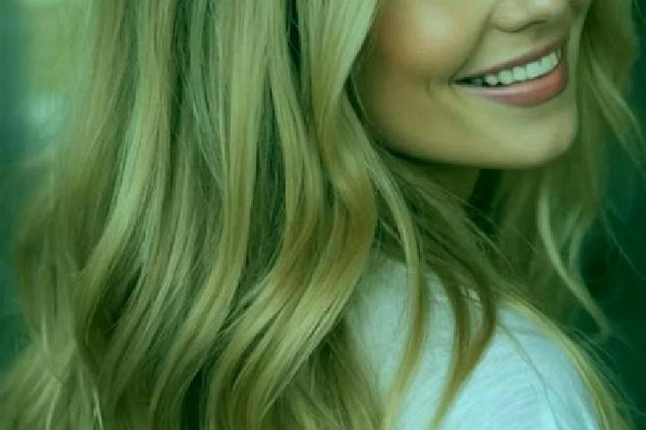 Zoey, 21, a blonde hazel-eyed mixed companion based in Ghanteshvar. Offering Prostate Massage, Party Girl, Tantra, BDSM. Available for incall and outcall, da...
