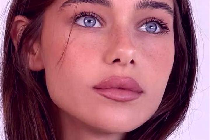 Zoey, 21, a brunette brown-eyed mediterranean companion based in San Lorenzo. Offering Massage, GFE, Travel Companion, Striptease. Available for incall and o...