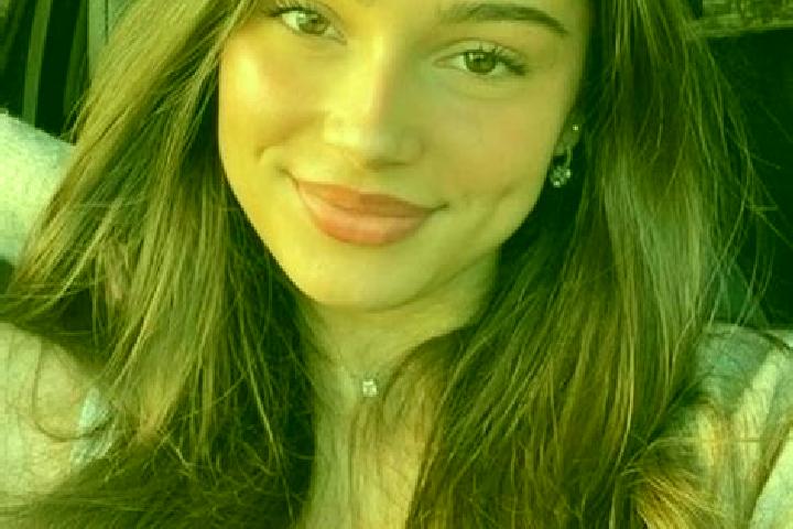 Zoey, 21, a brunette hazel-eyed mediterranean companion based in Ramiriqui. Offering Travel Companion, OWO, Striptease. Available for incall and outcall, day...