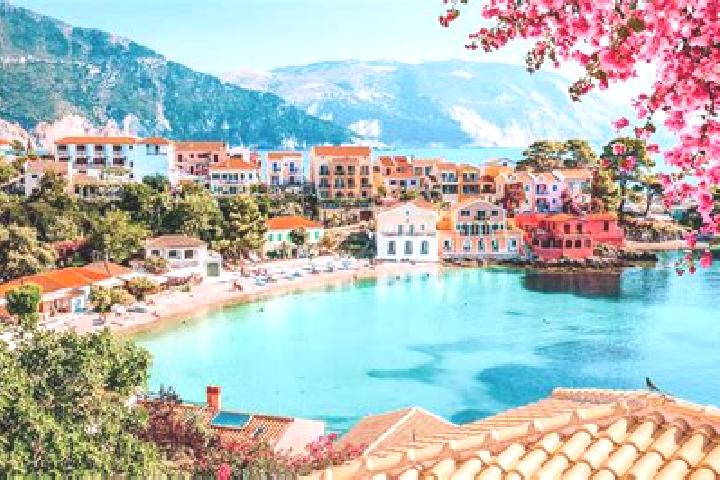 Zoey, 21 — Escort in Magoulitsa, Greece