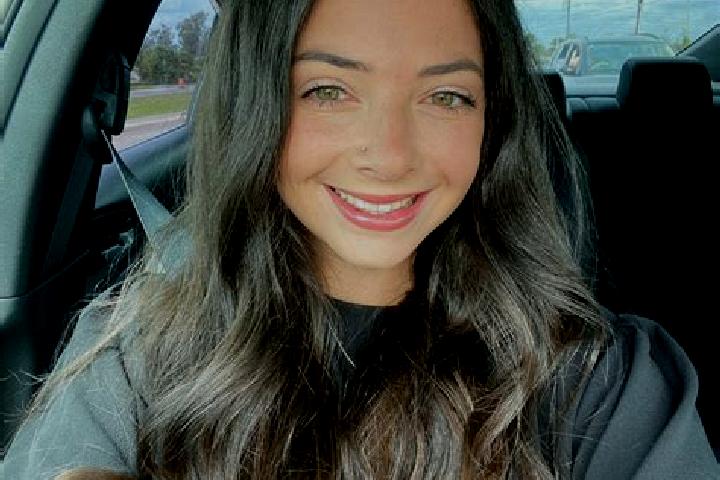 Zoey, 21 — Escort in Ruskin, United States