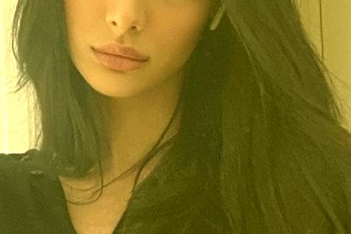 Zoey, 22, a black dark-eyed middle eastern companion based in Zabor. Offering Roleplay, Dinner Date, Erotic Massage, Fetish, OWO. Available for incall and ou...
