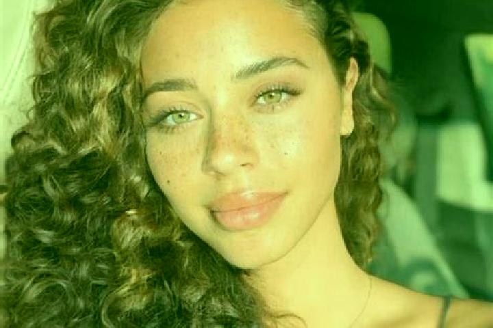Zoey, 22, a black hazel-eyed mediterranean companion based in Pangkor. Offering Erotic Massage, Deep French Kissing, CIM, Dinner Date. Available for incall a...