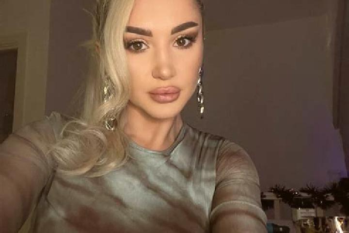Zoey, 22, a blonde dark-eyed latina companion based in Moudon. Offering 69, Massage, A-Level, Travel Companion. Available for incall and outcall, day and eve...