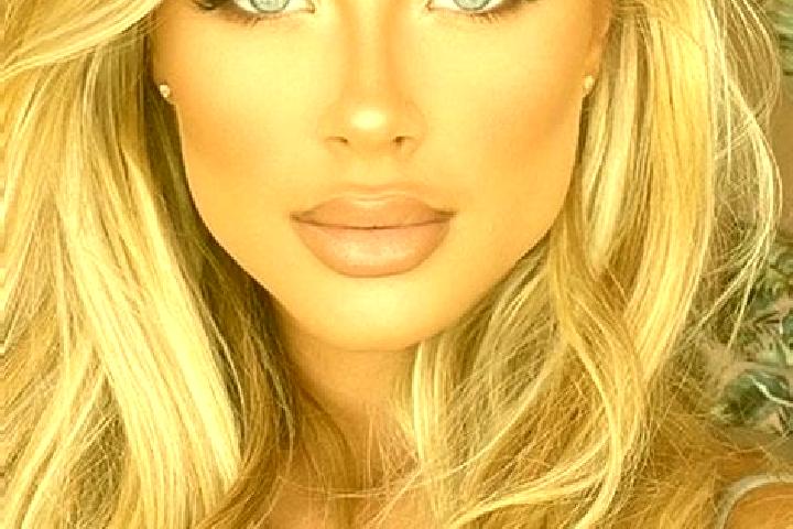 Zoey, 22, a blonde hazel-eyed latina companion based in Shihuiyao. Offering Tantra, CIM, Dinner Date, A-Level. Available for incall and outcall, overnight bo...
