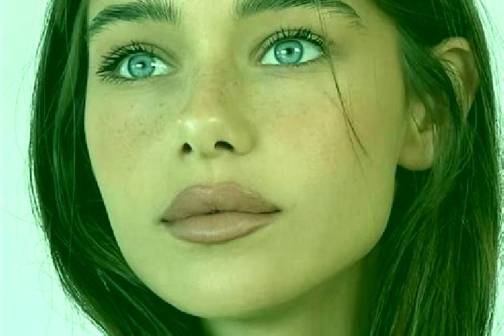 Zoey, 22, a brunette blue-eyed caucasian companion based in Camenca. Offering GFE, Duos, Travel Companion, Domination. Available for incall and outcall, over...