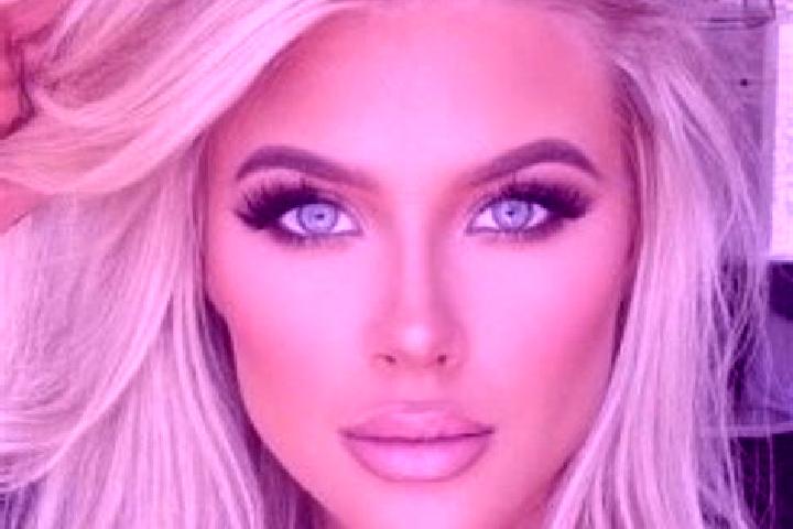Zoey, 22, a platinum blonde green-eyed ebony companion based in Waterview Heights. Offering GFE, Striptease, Domination, Deep French Kissing. Available for i...